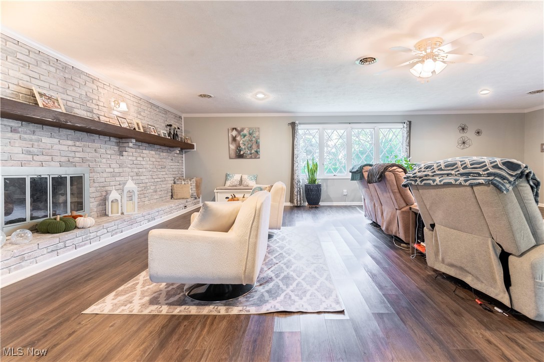 6708 Seneca Road Cleveland, OH 44143 - Photo 8 of 21 Gallery Image 8