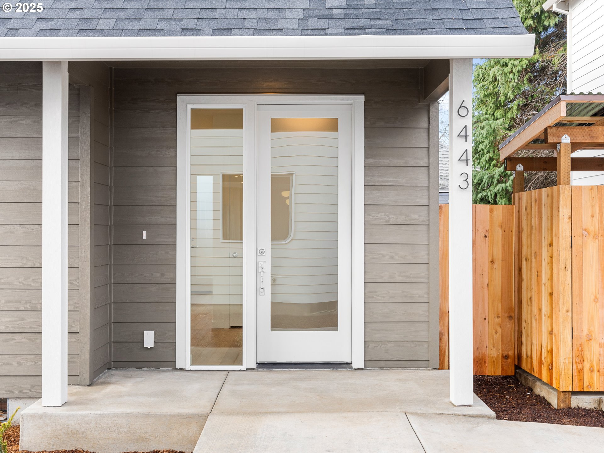 6439 Southeast 88th Avenue Portland, OR 97266 - Photo 24 of 35