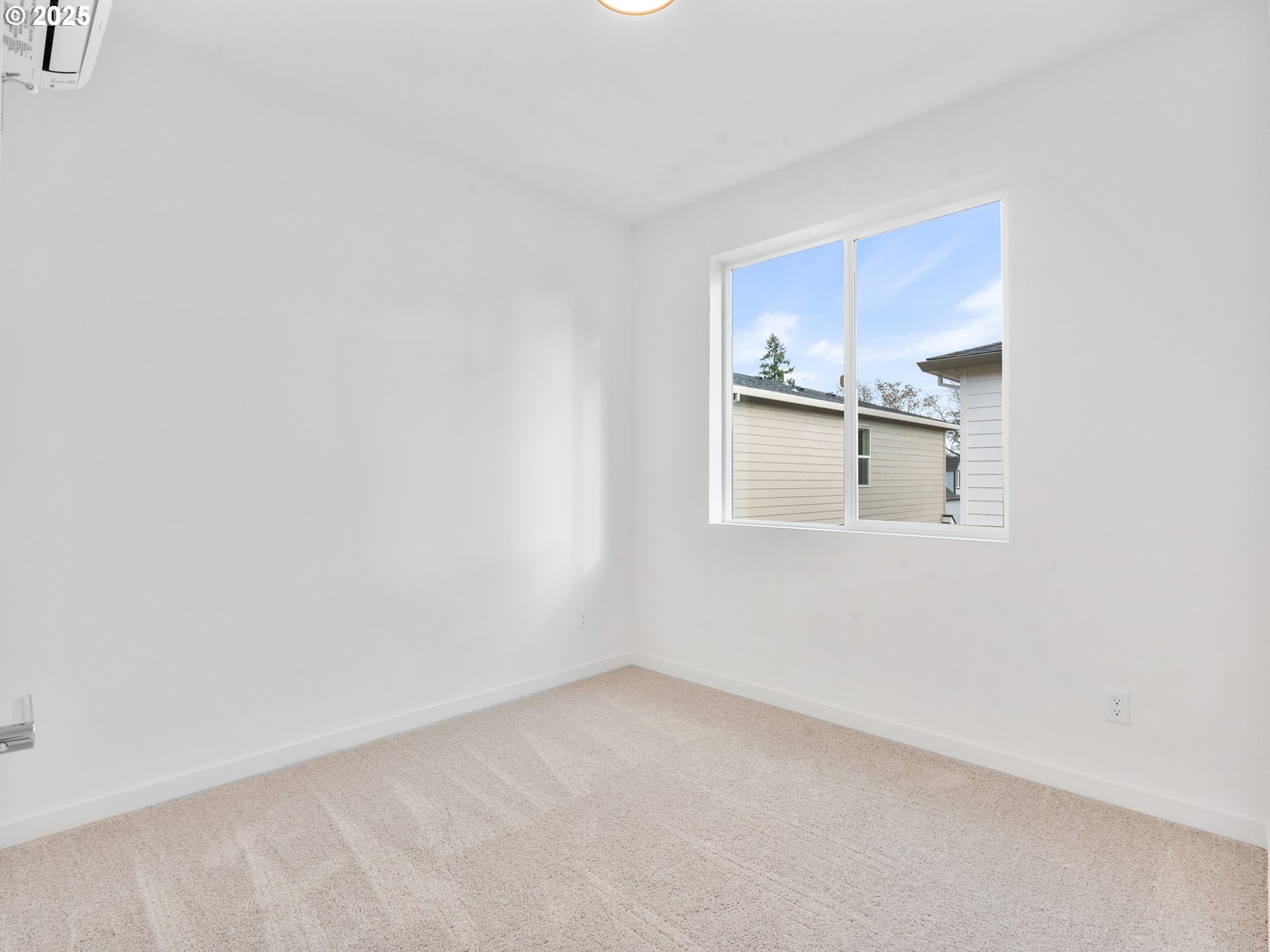 6439 Southeast 88th Avenue Portland, OR 97266 - Photo 34 of 35