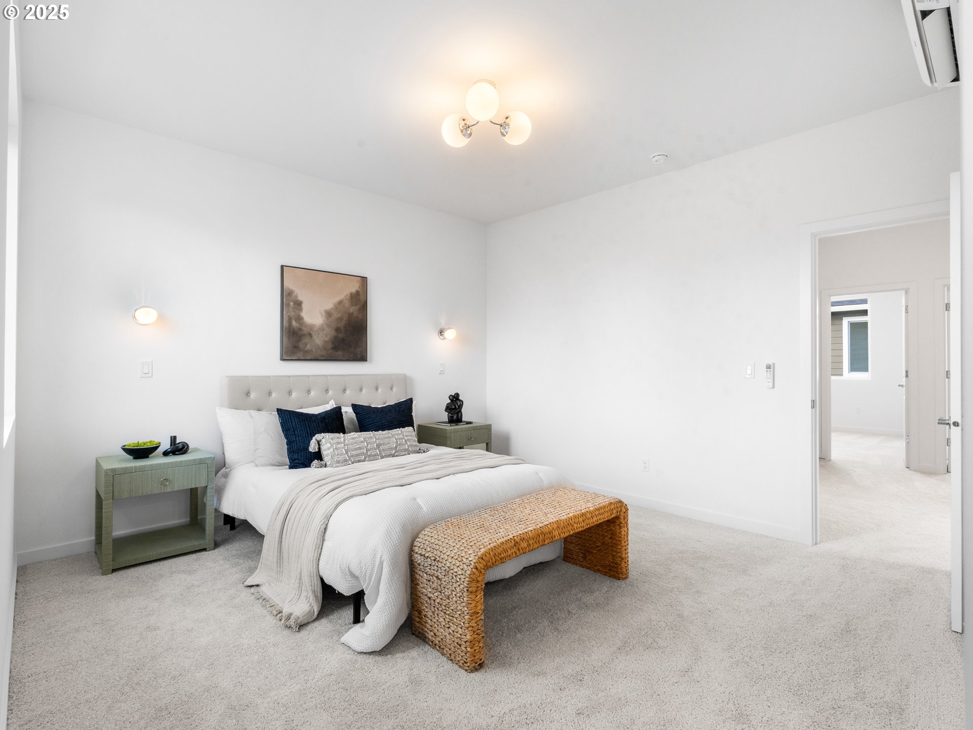 6439 Southeast 88th Avenue Portland, OR 97266 - Photo 10 of 35