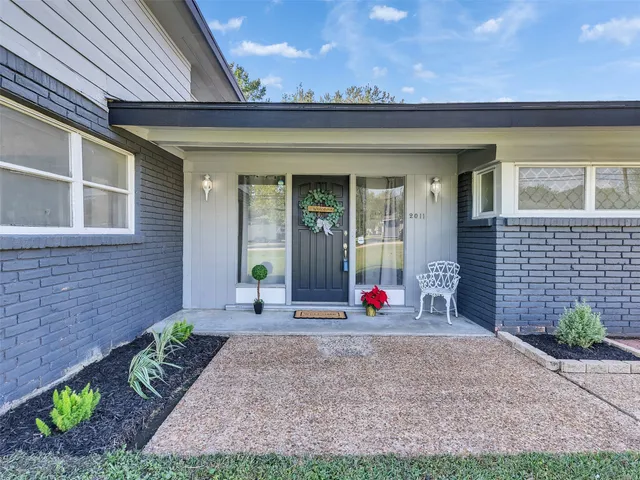 $240,000 | 2011 Durrain Ferry Road, Baytown, TX 77520