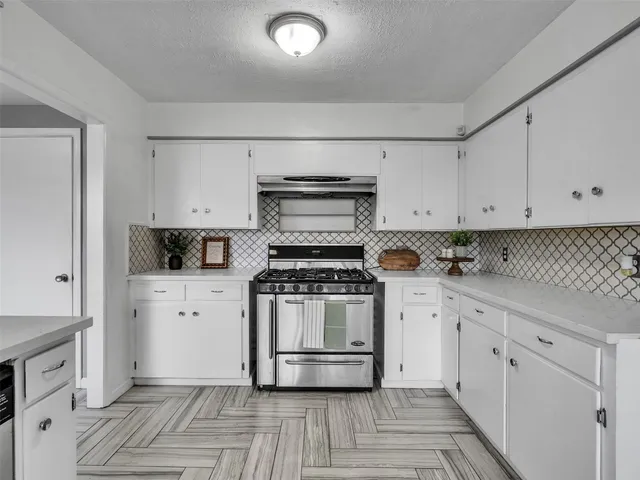 $240,000 | 2011 Durrain Ferry Road, Baytown, TX 77520