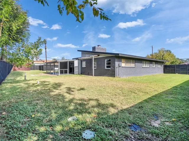 $240,000 | 2011 Durrain Ferry Road, Baytown, TX 77520