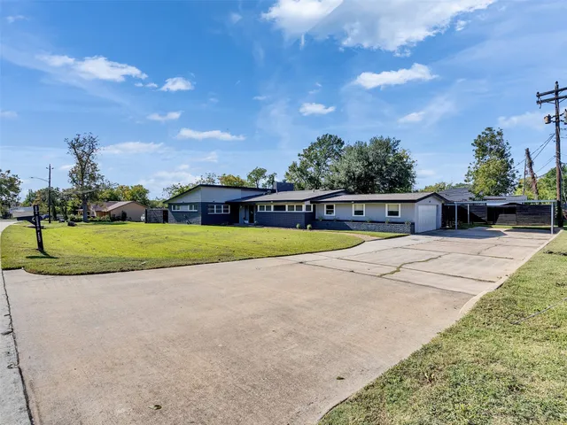 $240,000 | 2011 Durrain Ferry Road, Baytown, TX 77520