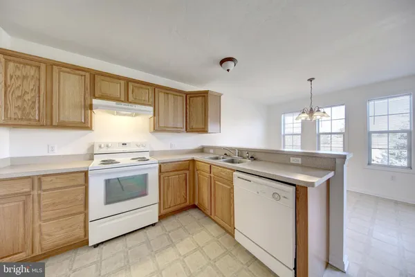 $1,961 | 10 Shady Tree Court, York, PA 17402