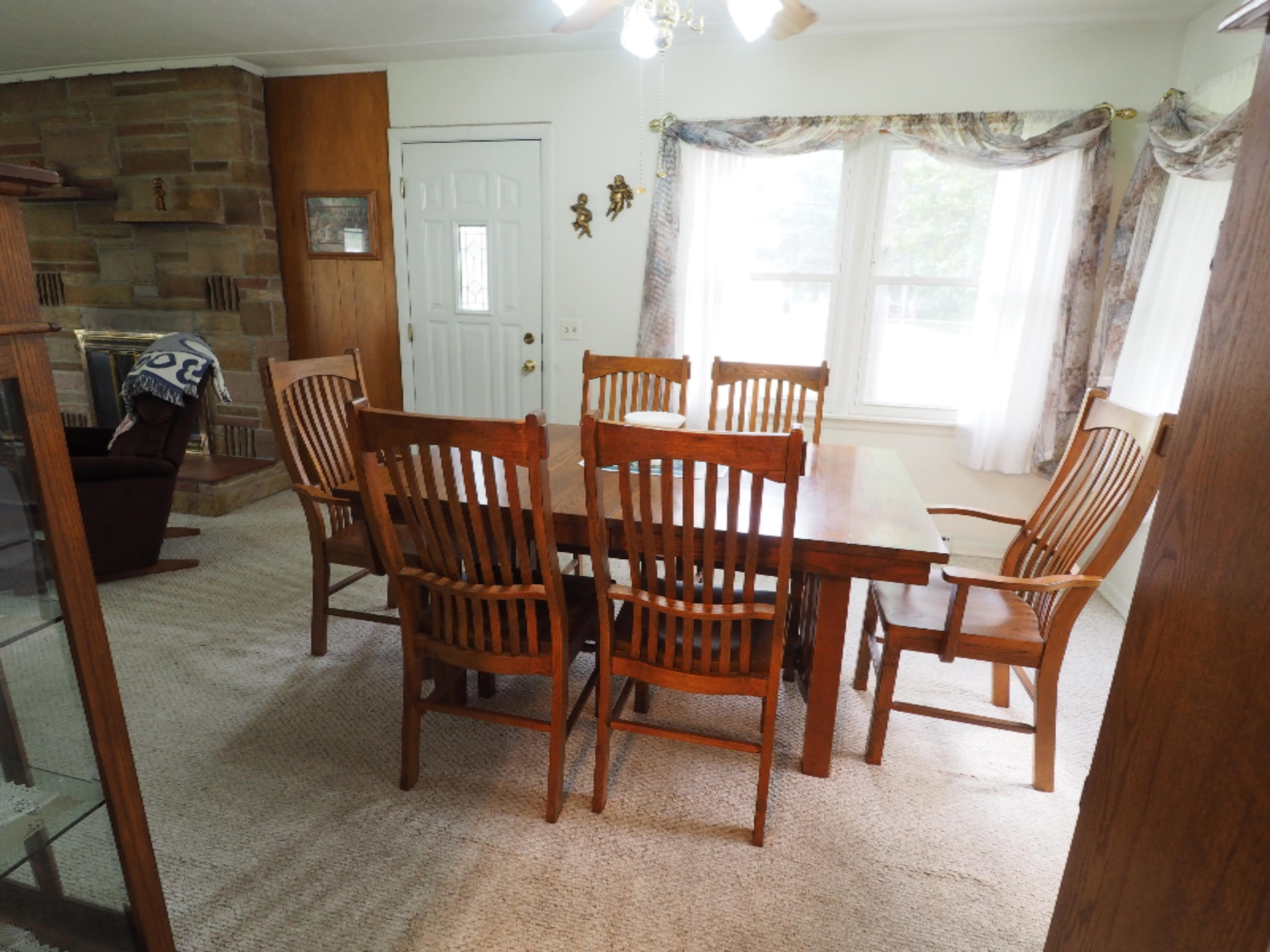 1389 Becker Road Muskegon, MI 49445 - Photo 3 of 21 P9110010