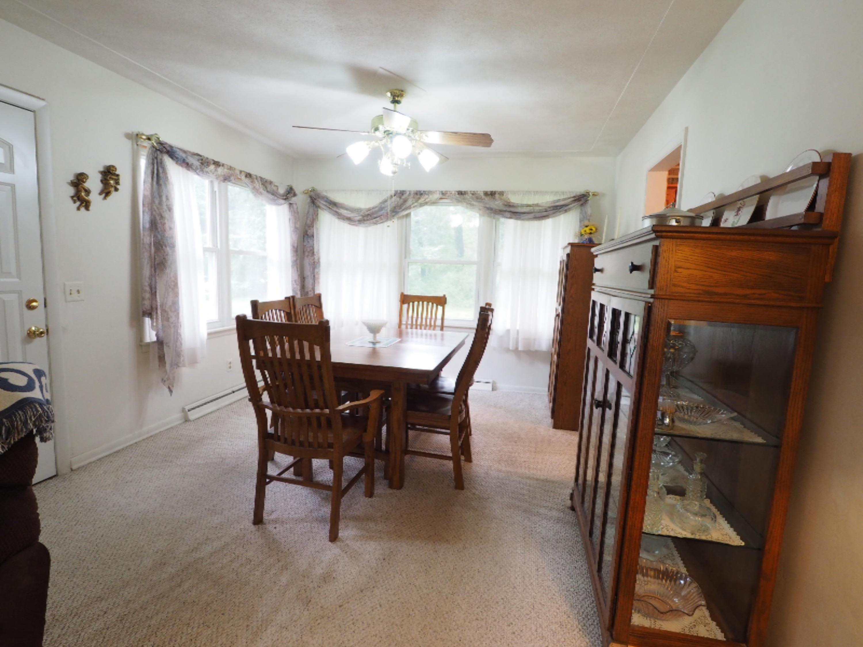 1389 Becker Road Muskegon, MI 49445 - Photo 4 of 21 P9110044