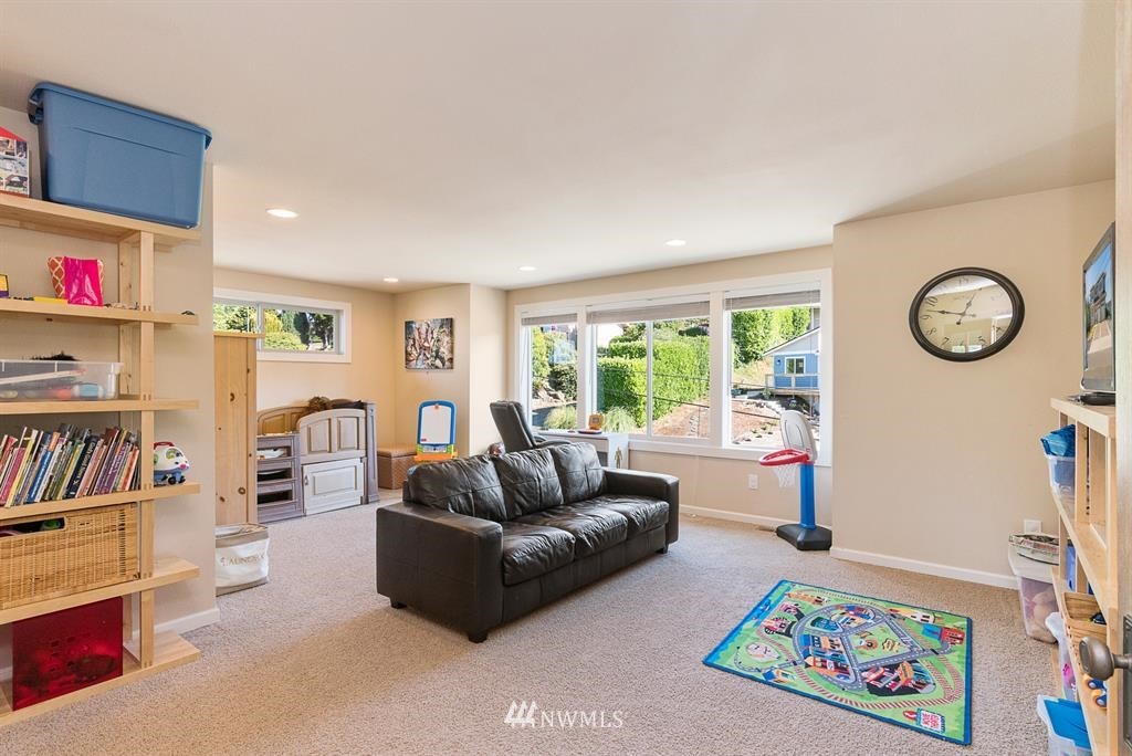 4105 Ridgecrest Way Southeast Port Orchard, WA 98366 - Photo 14 of 25 Gallery Image 14
