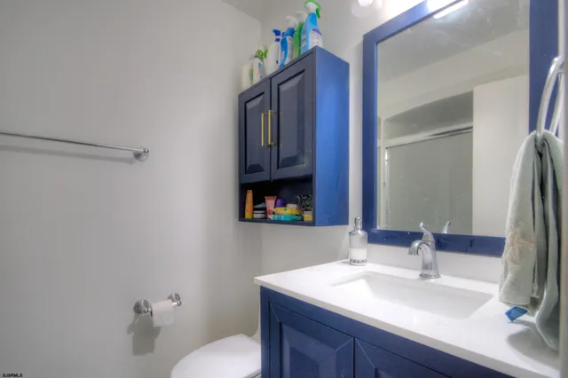 $230,000 | 103 Edgewater Drive, Unit 103, Smithville, NJ 08205