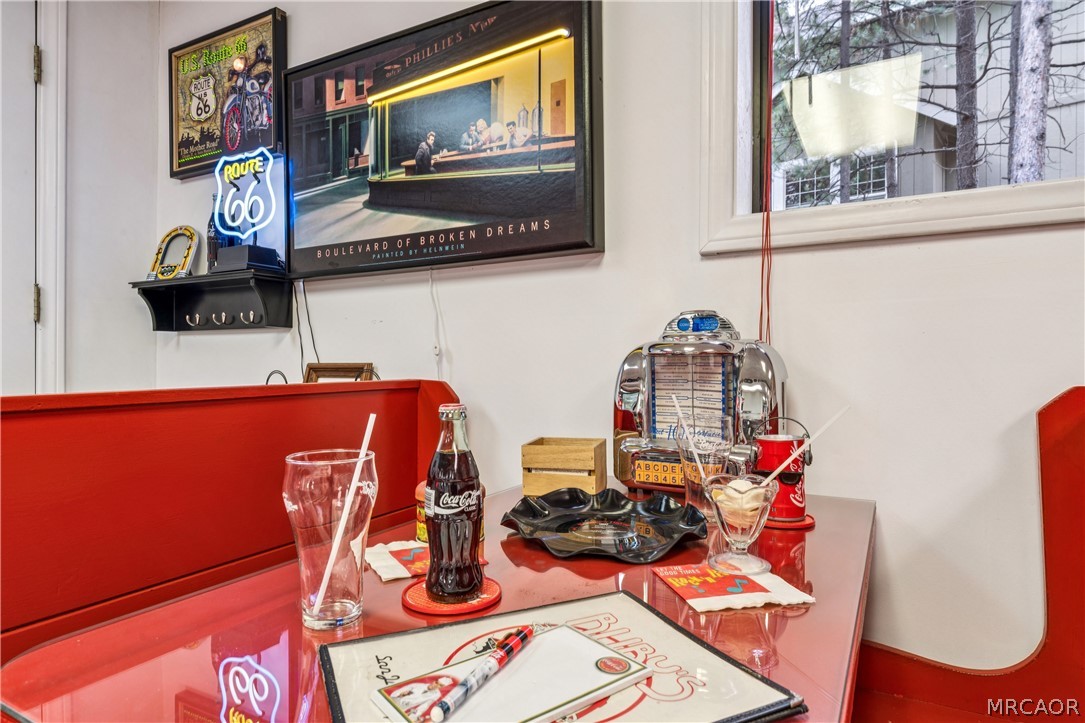 184 Massive Road Lake Arrowhead, CA 92352 - Photo 17 of 23