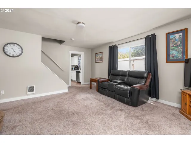 $329,000 | 46874 Sunset Avenue, Westfir, OR 97492