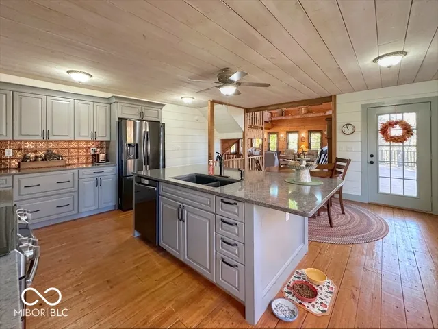 $650,000 | 3893 East 650 North, Windfall, IN 46076