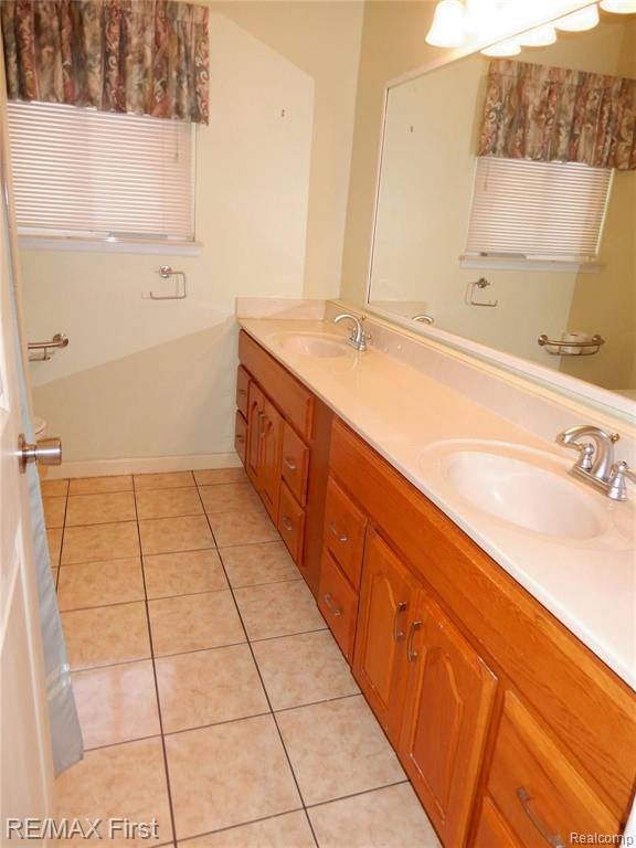 2440 Common Road Warren, MI 48092 - Photo 12 of 22