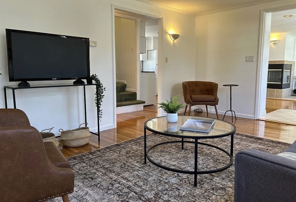 71 Elinor Road Newton, MA 02461 - Photo 13 of 24