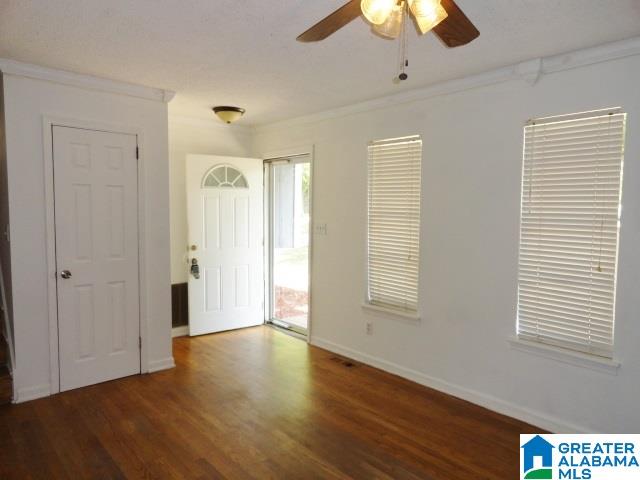 940 Longview Circle Adamsville, AL 35005 - Photo 2 of 27