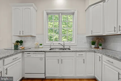 $1,275,000 | 8609 Terrace Garden Way, Bethesda, MD 20814