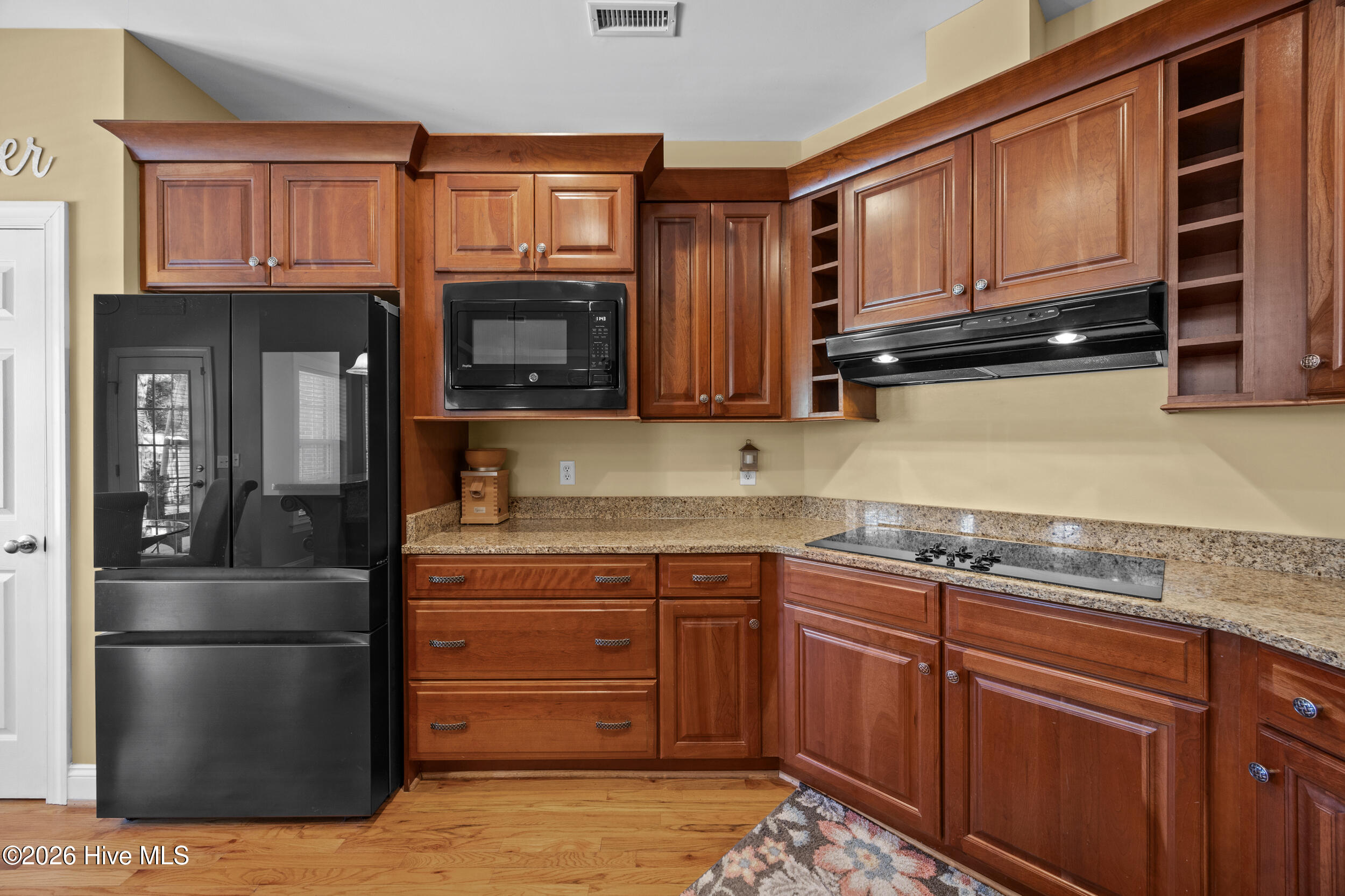 102 Wayfarer Drive Rocky Point, NC 28457 - Photo 19 of 65 36_kitchen