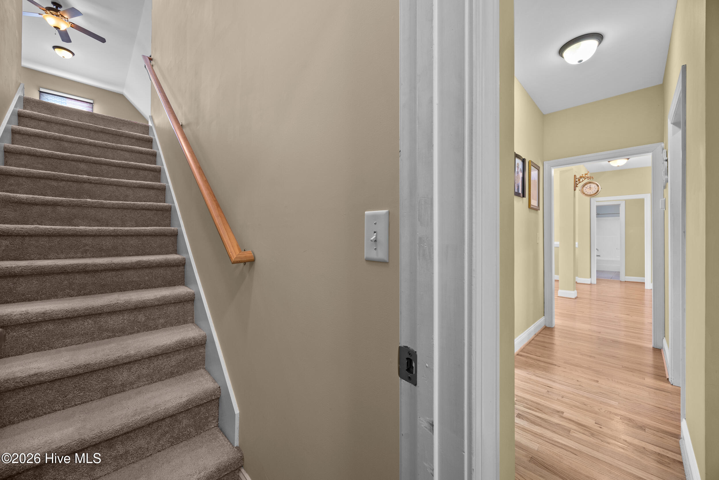 102 Wayfarer Drive Rocky Point, NC 28457 - Photo 43 of 65 47_stairs