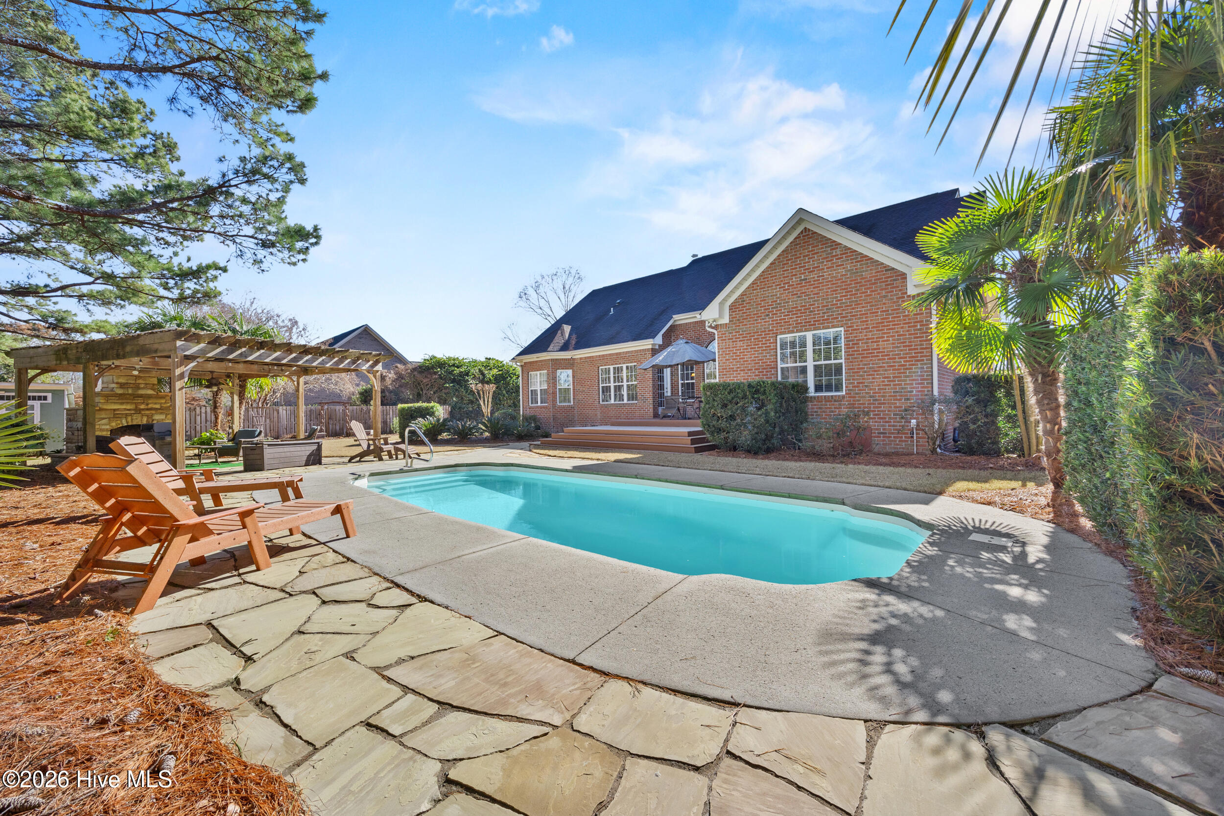 102 Wayfarer Drive Rocky Point, NC 28457 - Photo 46 of 65 51_pool