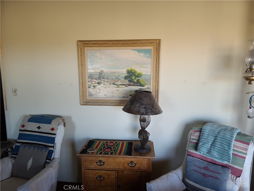 62360 San Andreas Road Joshua Tree, CA 92252 - Photo 6 of 69 Living Room