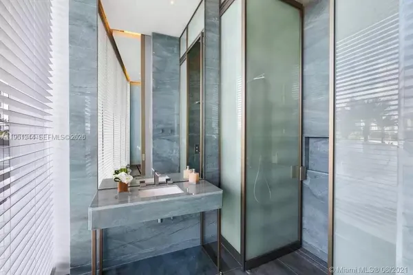 $21,000 | 18975 Collins Avenue, Unit 5103, Sunny Isles Beach, FL 33160