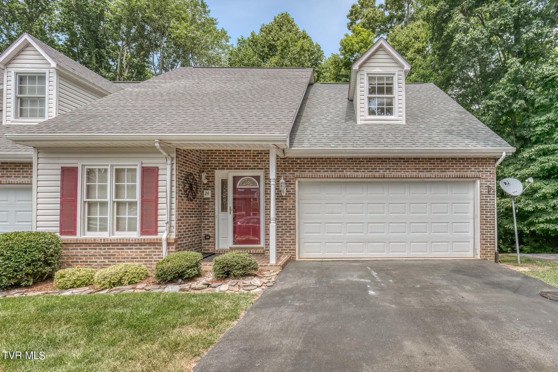 24 Cherokee Ridge Court Johnson City, TN 37604 - Photo 1 of 37 24 Cherokee Ridge Ct-1