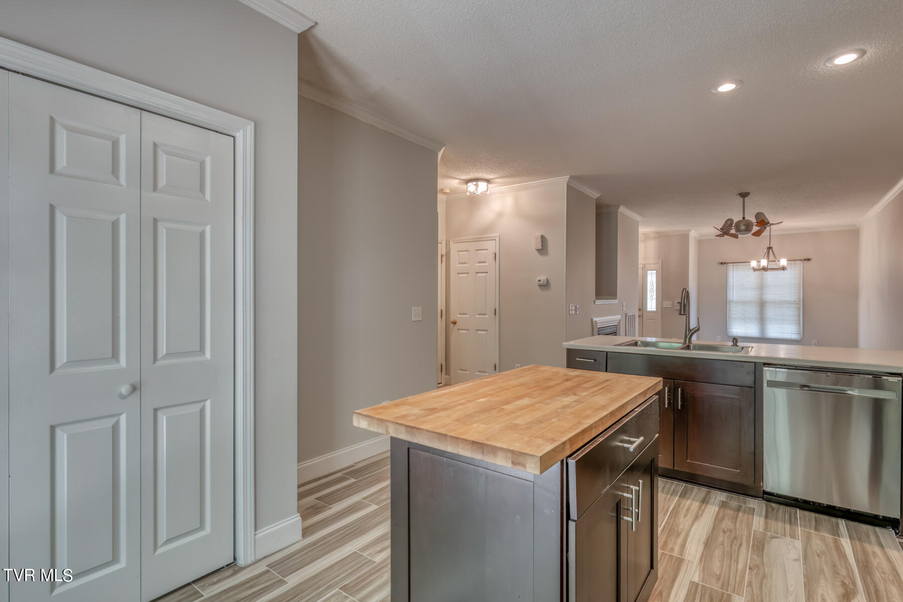 24 Cherokee Ridge Court Johnson City, TN 37604 - Photo 12 of 37 24 Cherokee Ridge Ct-13