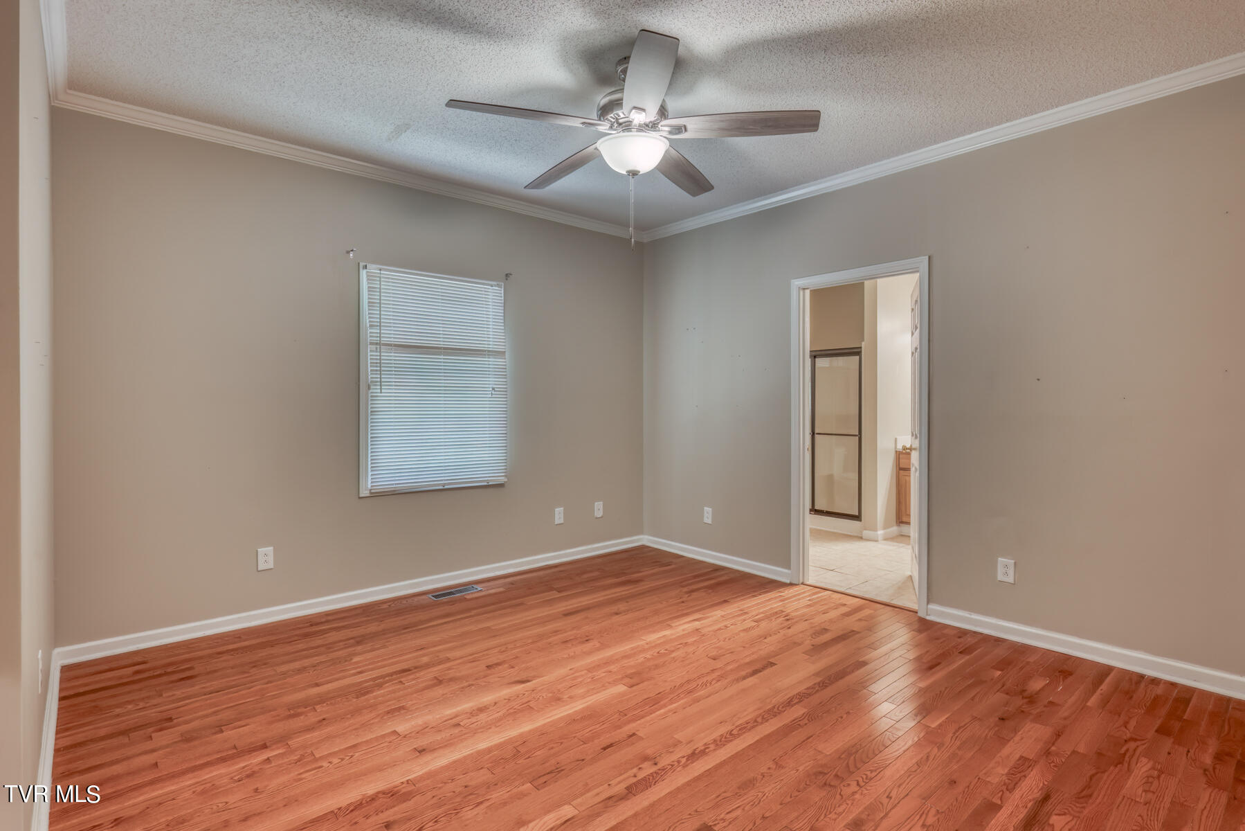 24 Cherokee Ridge Court Johnson City, TN 37604 - Photo 16 of 37 24 Cherokee Ridge Ct-18