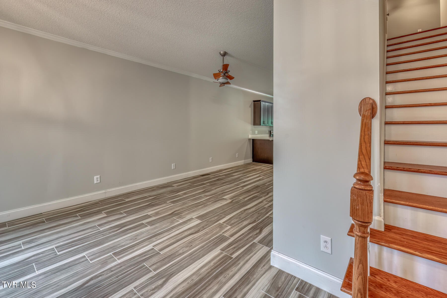 24 Cherokee Ridge Court Johnson City, TN 37604 - Photo 5 of 37 24 Cherokee Ridge Ct-5