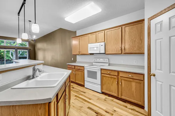 $389,900 | 2394 Beech Street West, Rosemount, MN 55068