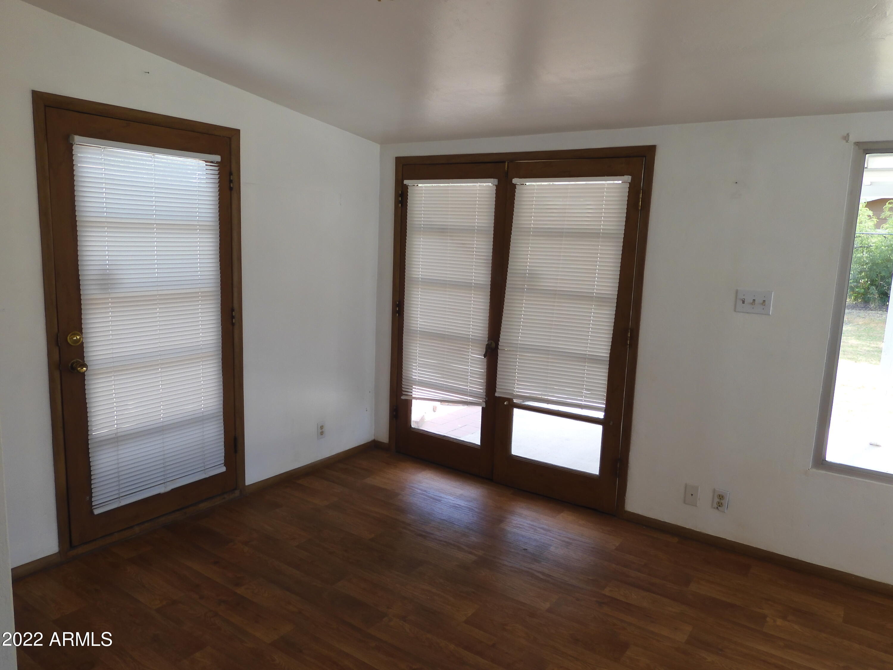 2825 North 33rd Street Phoenix, AZ 85008 - Photo 14 of 42 Temp Controlled AZ Room