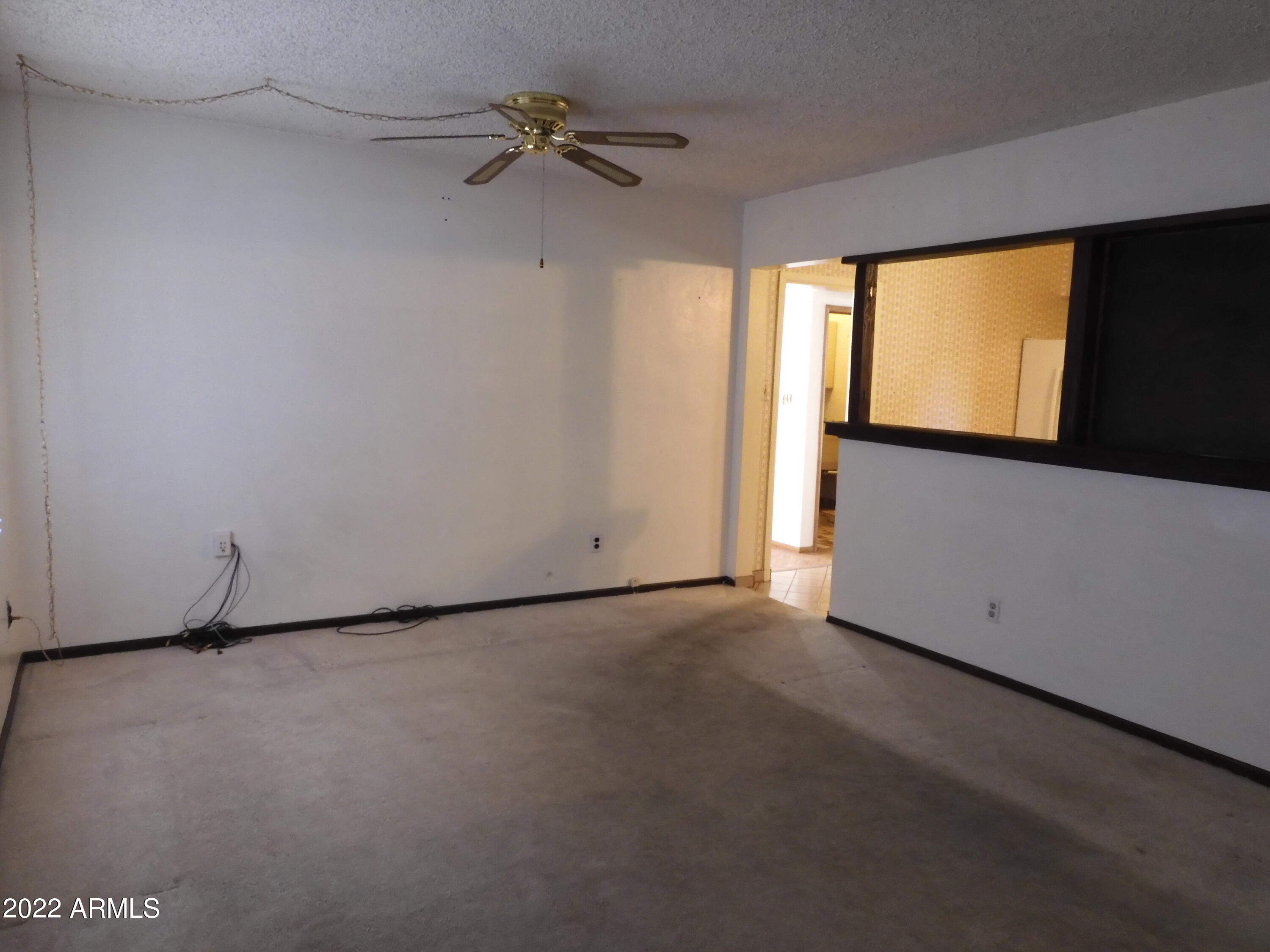 2825 North 33rd Street Phoenix, AZ 85008 - Photo 7 of 42 Living Room