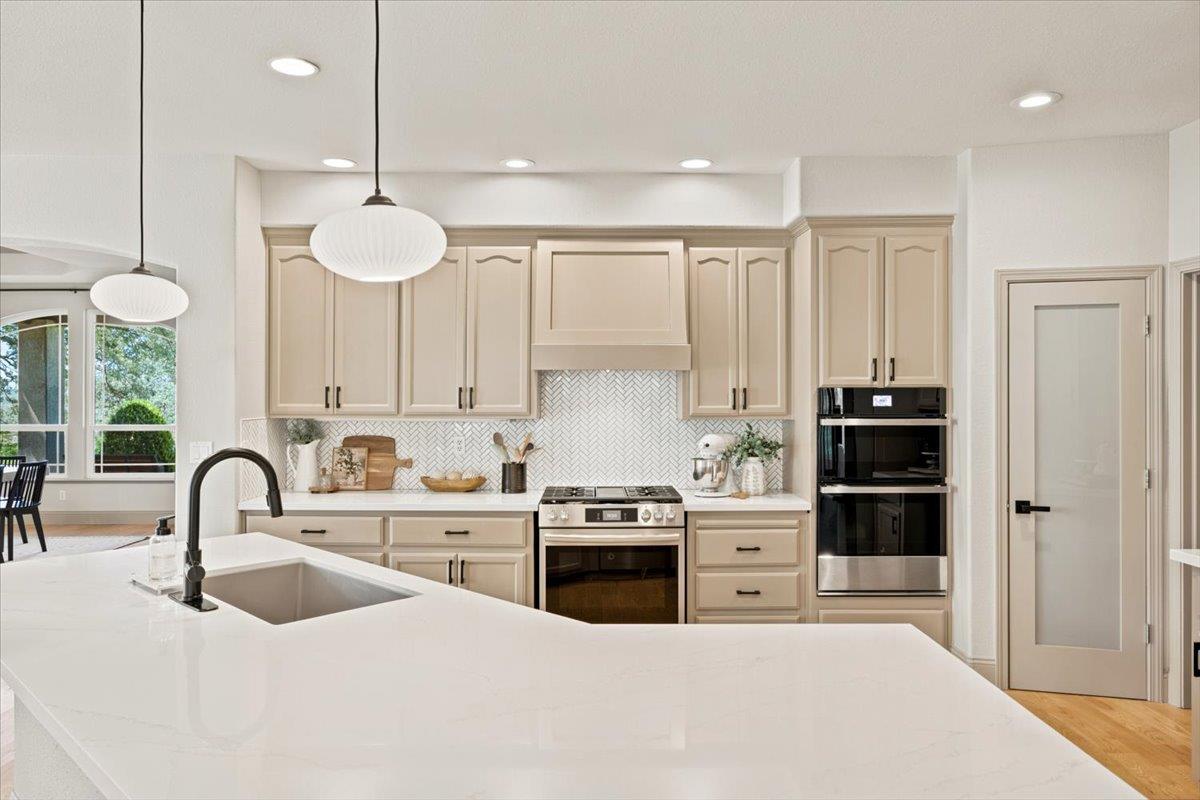 2861 Osborne Road Cameron Park, CA 95682 - Photo 11 of 54