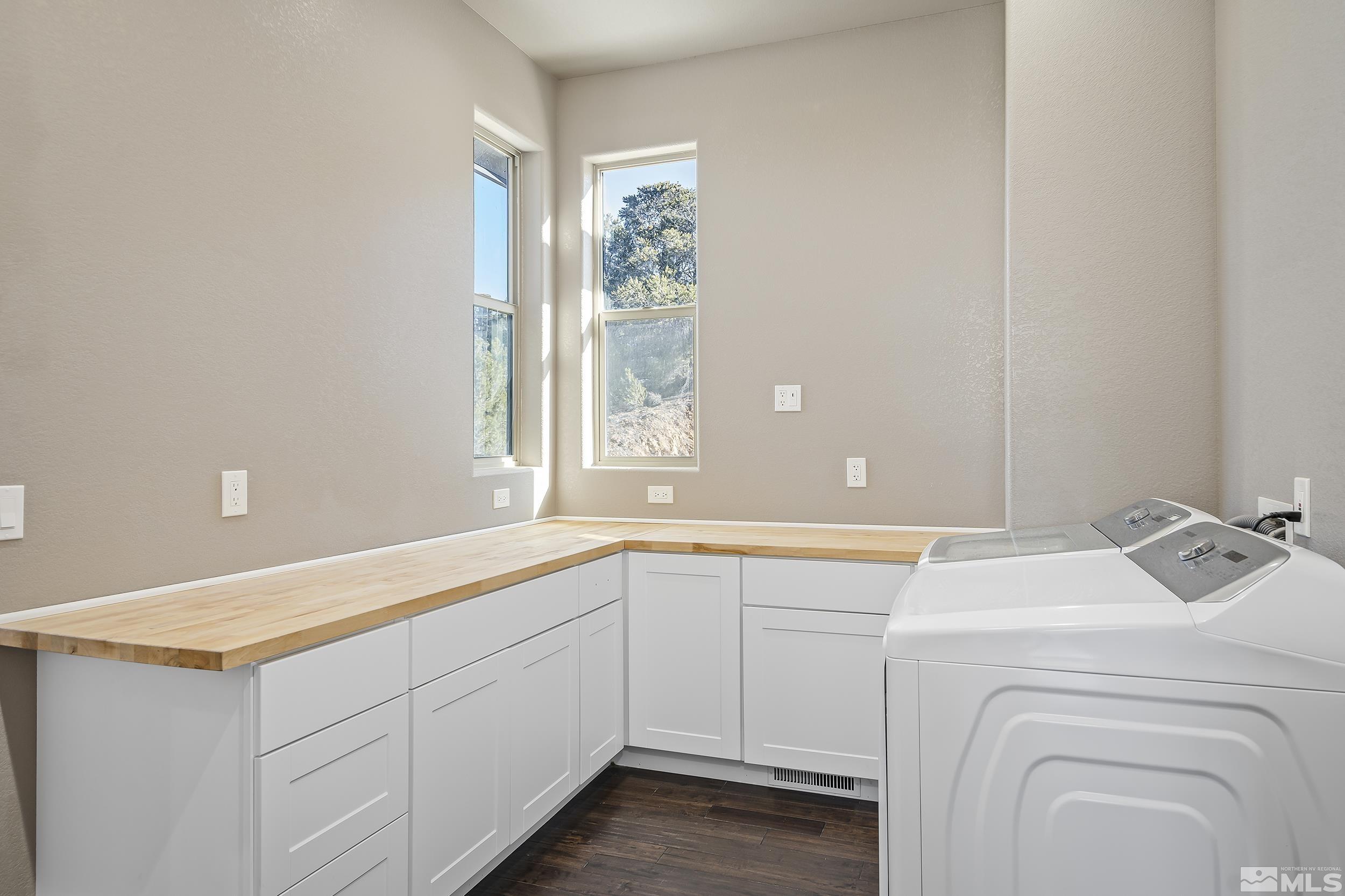 350 Cartwright Road Reno, NV 89521 - Photo 20 of 29 Photo 21