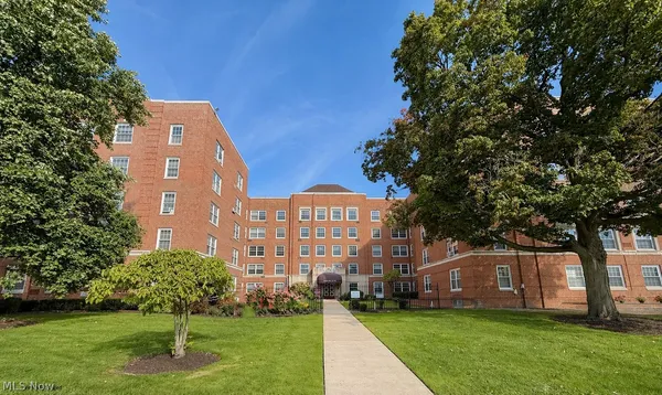 $75,000 | 19101 Van Aken Boulevard, Unit 219, Shaker Heights, OH 44122