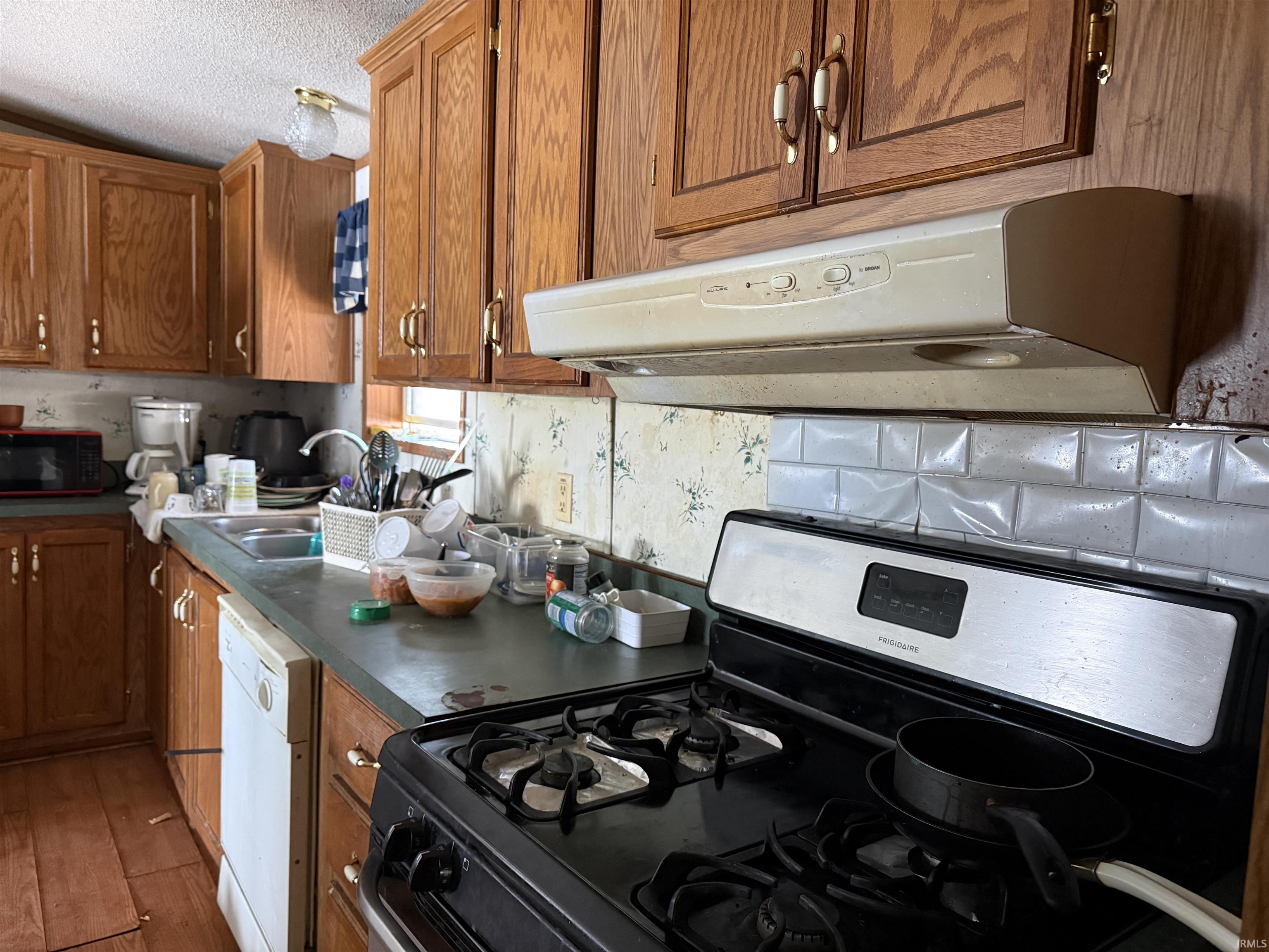 319 East Frank Street Mitchell, IN 47446 - Photo 12 of 15