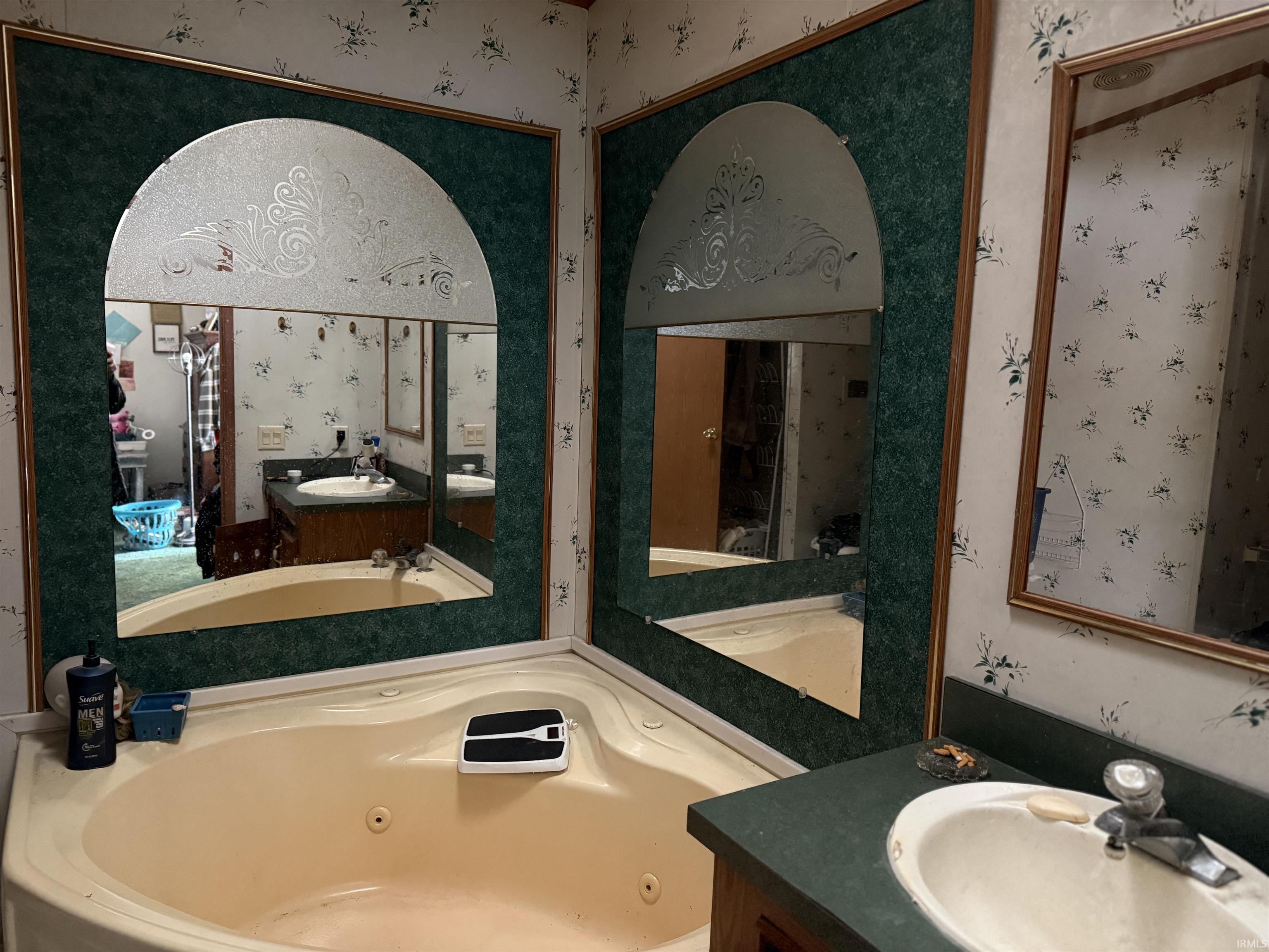 319 East Frank Street Mitchell, IN 47446 - Photo 4 of 15