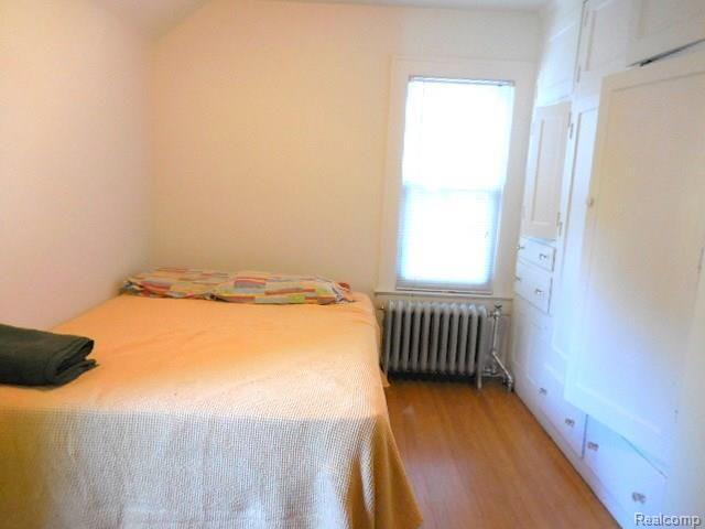 105 Cambridge Boulevard Pleasant Ridge, MI 48069 - Photo 19 of 38 Edited Bed 2-.JPG