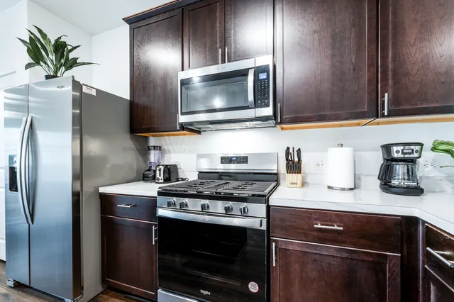 $2,100 | 16745 Oak Bough Drive, Conroe, TX 77302