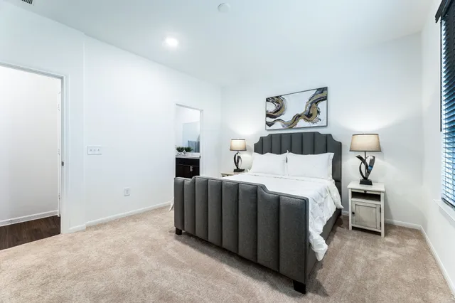 $2,100 | 16745 Oak Bough Drive, Conroe, TX 77302