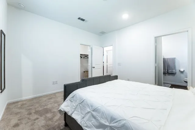 $2,100 | 16745 Oak Bough Drive, Conroe, TX 77302