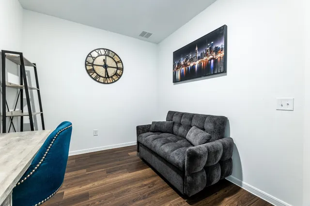 $2,100 | 16745 Oak Bough Drive, Conroe, TX 77302