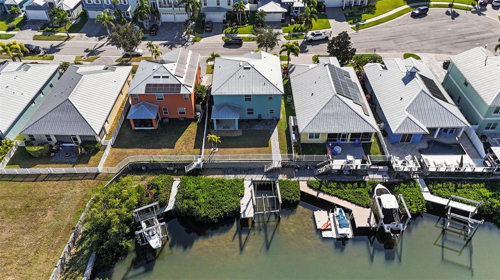 6412 Key Island Boulevard Apollo Beach, FL 33572 - Photo 41 of 42 an aerial view of multiple houses with yard