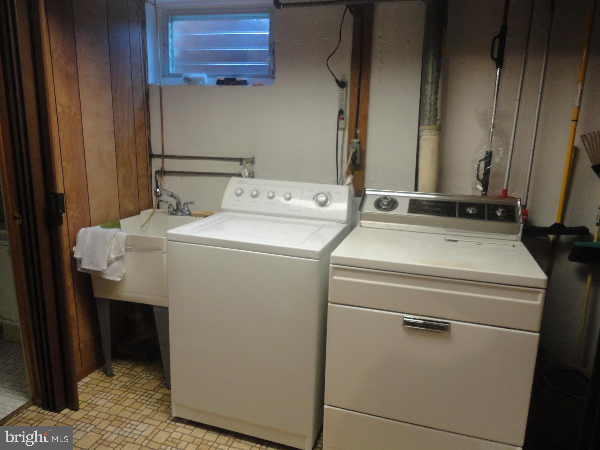 462 Wheatsheaf Road Springfield, PA 19064 - Photo 22 of 27 Laundry Area