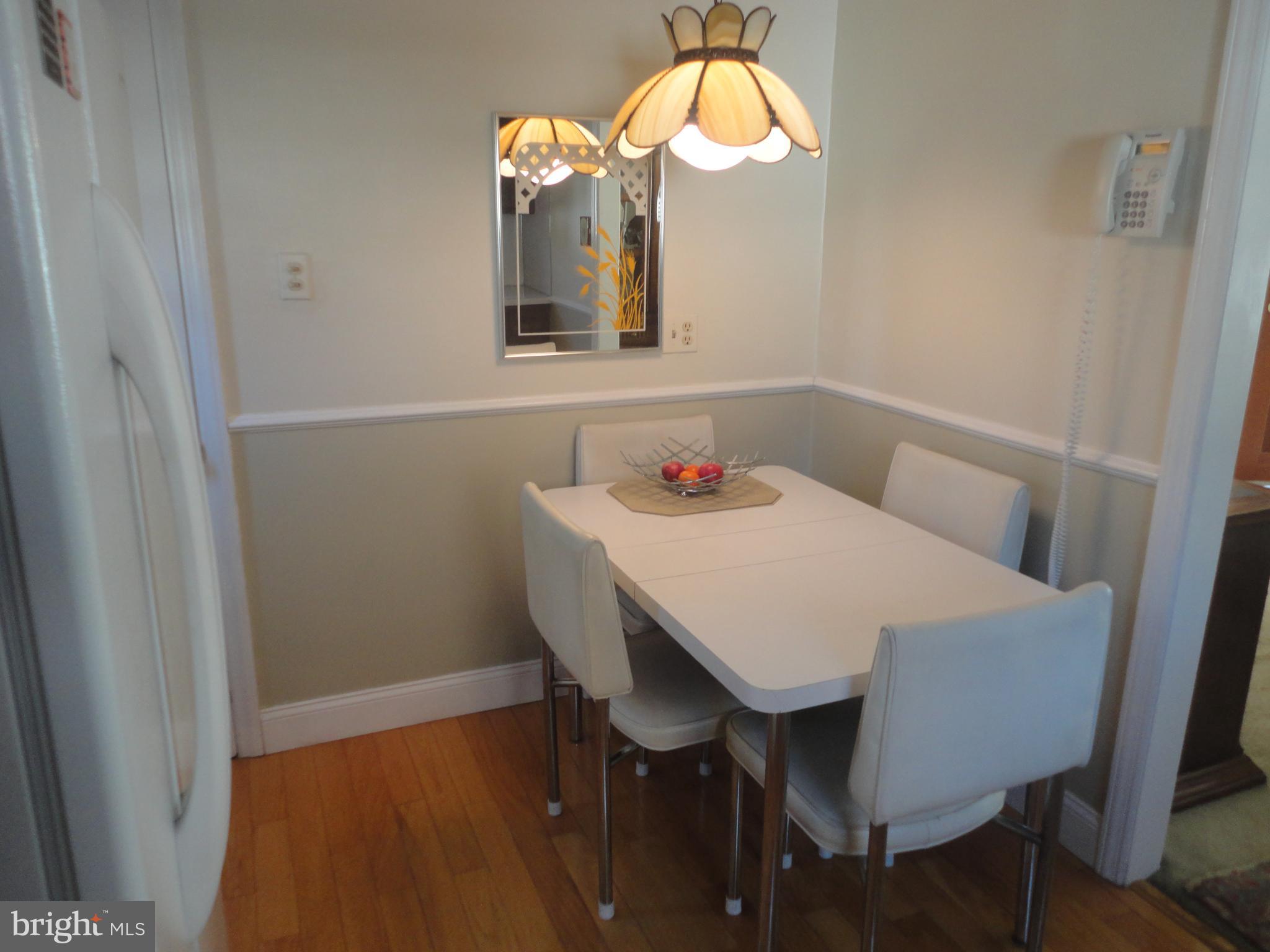 462 Wheatsheaf Road Springfield, PA 19064 - Photo 7 of 27 Eating Area