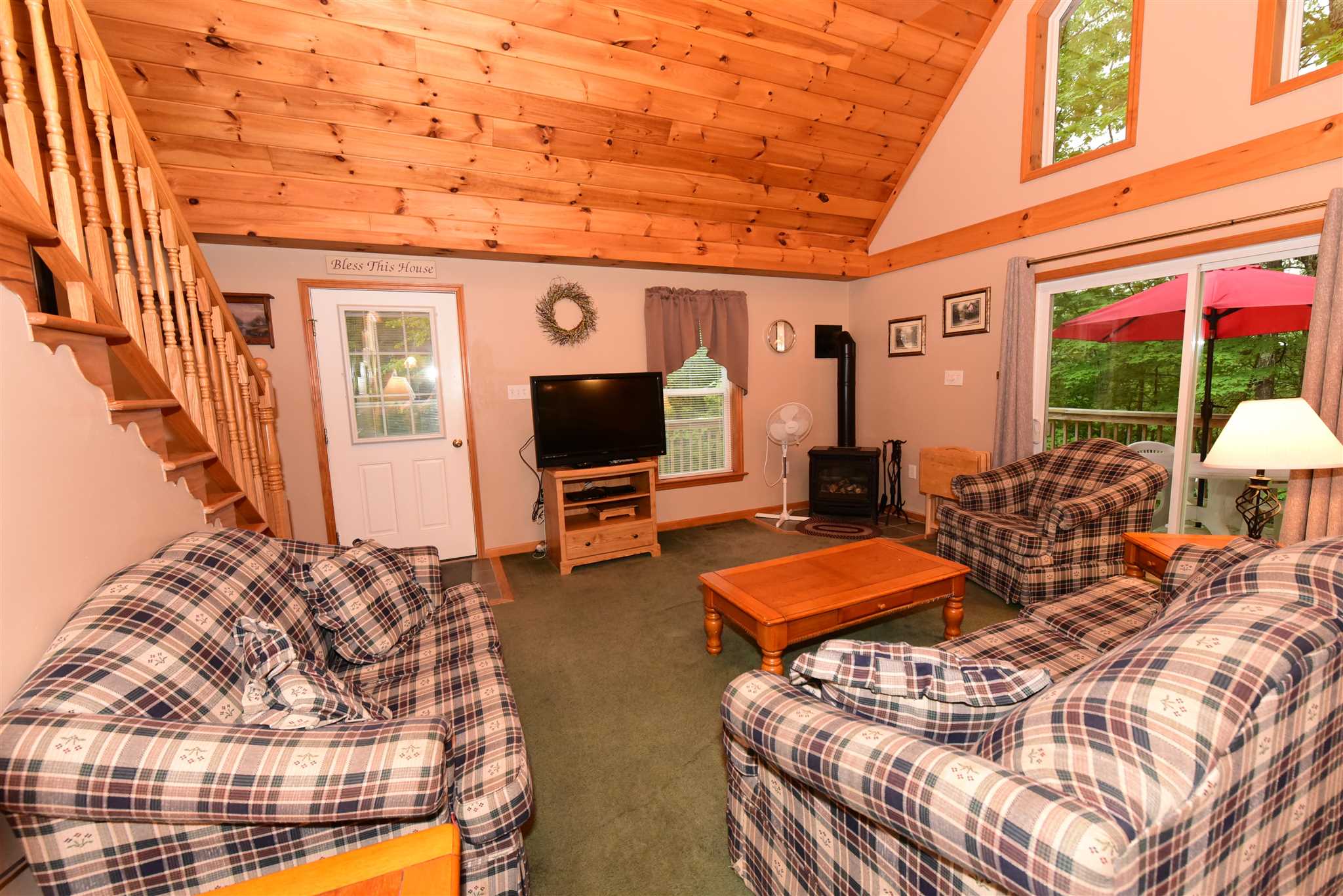 24 Upper Lakeview Drive Madison, NH 03849 - Photo 5 of 40