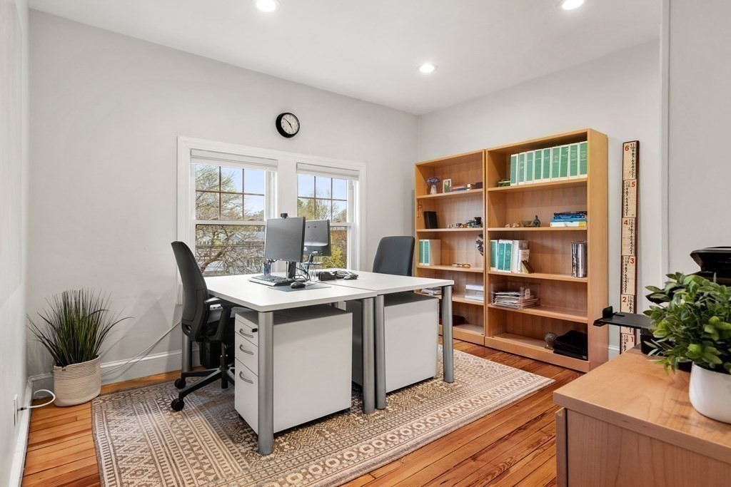 474 Albemarle Road, Unit 2 Newton, MA 02460 - Photo 16 of 25