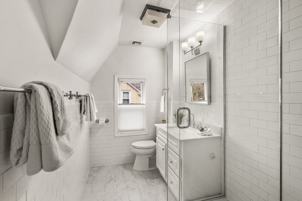 474 Albemarle Road, Unit 2 Newton, MA 02460 - Photo 22 of 25