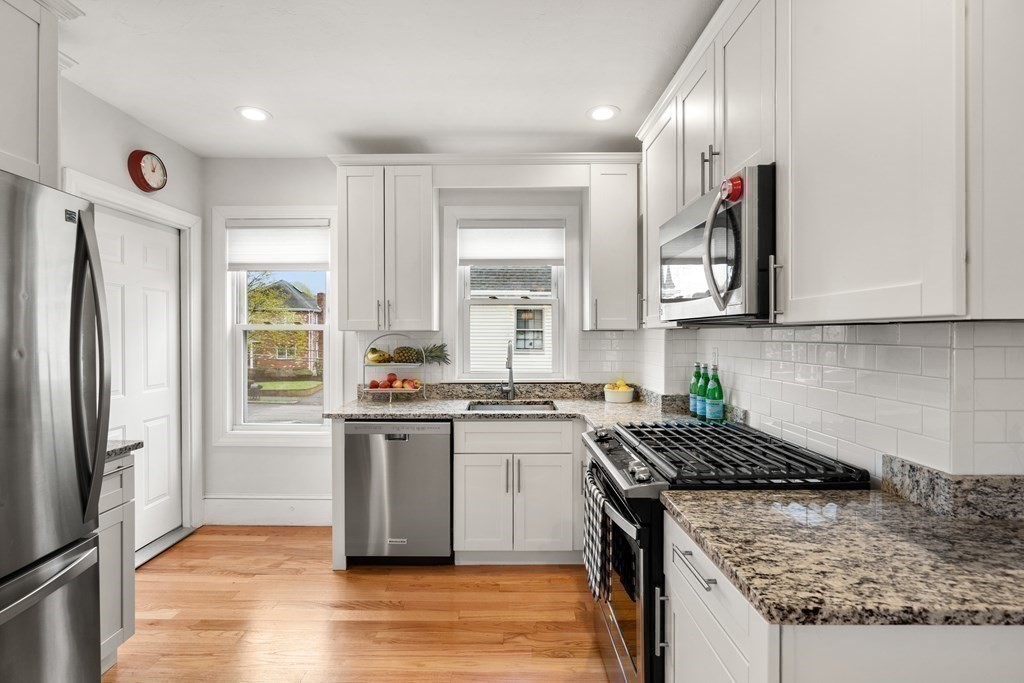 474 Albemarle Road, Unit 2 Newton, MA 02460 - Photo 8 of 25