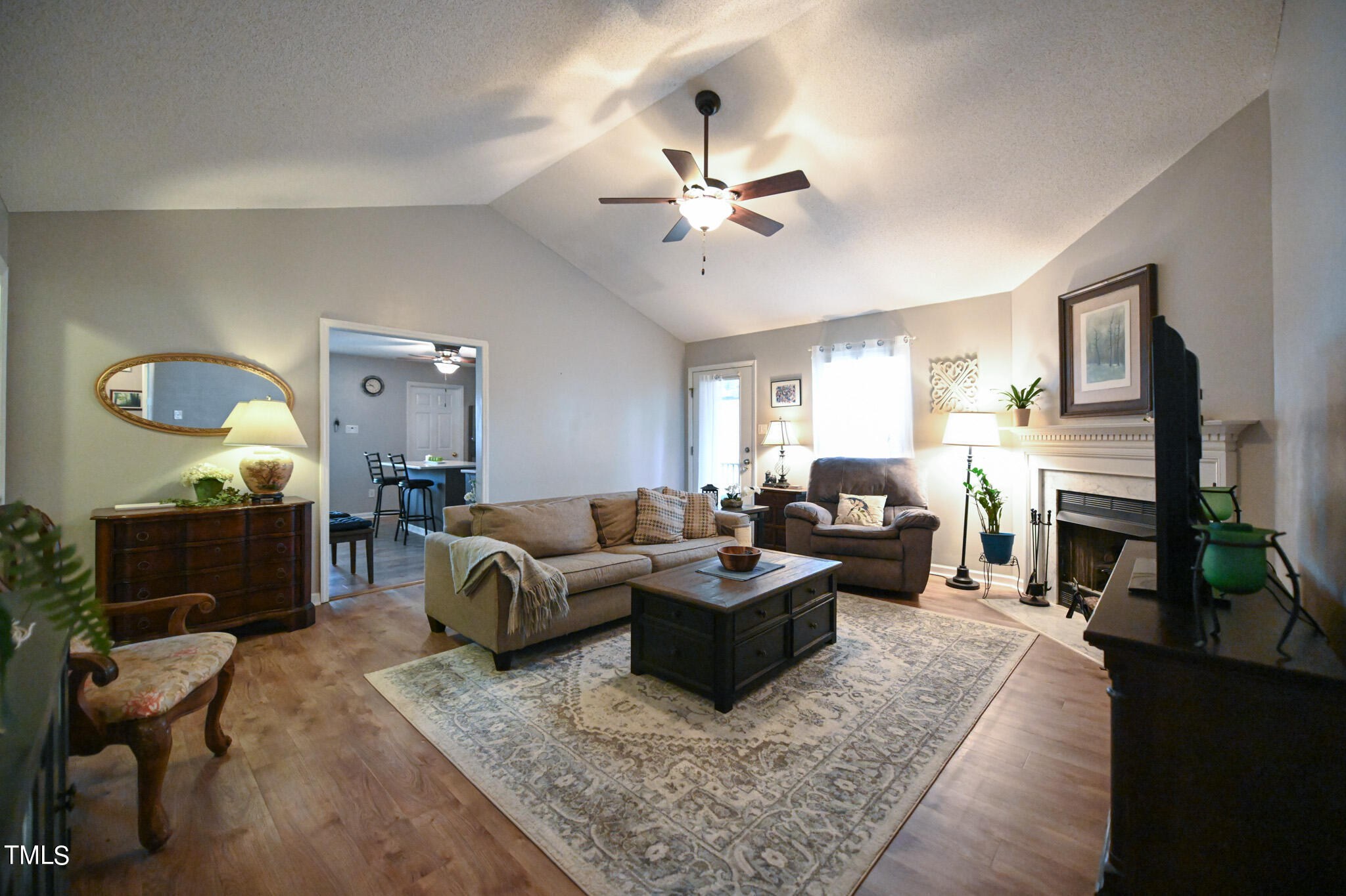 207 Beaver Ridge Way Benson, NC 27504 - Photo 6 of 37 006
